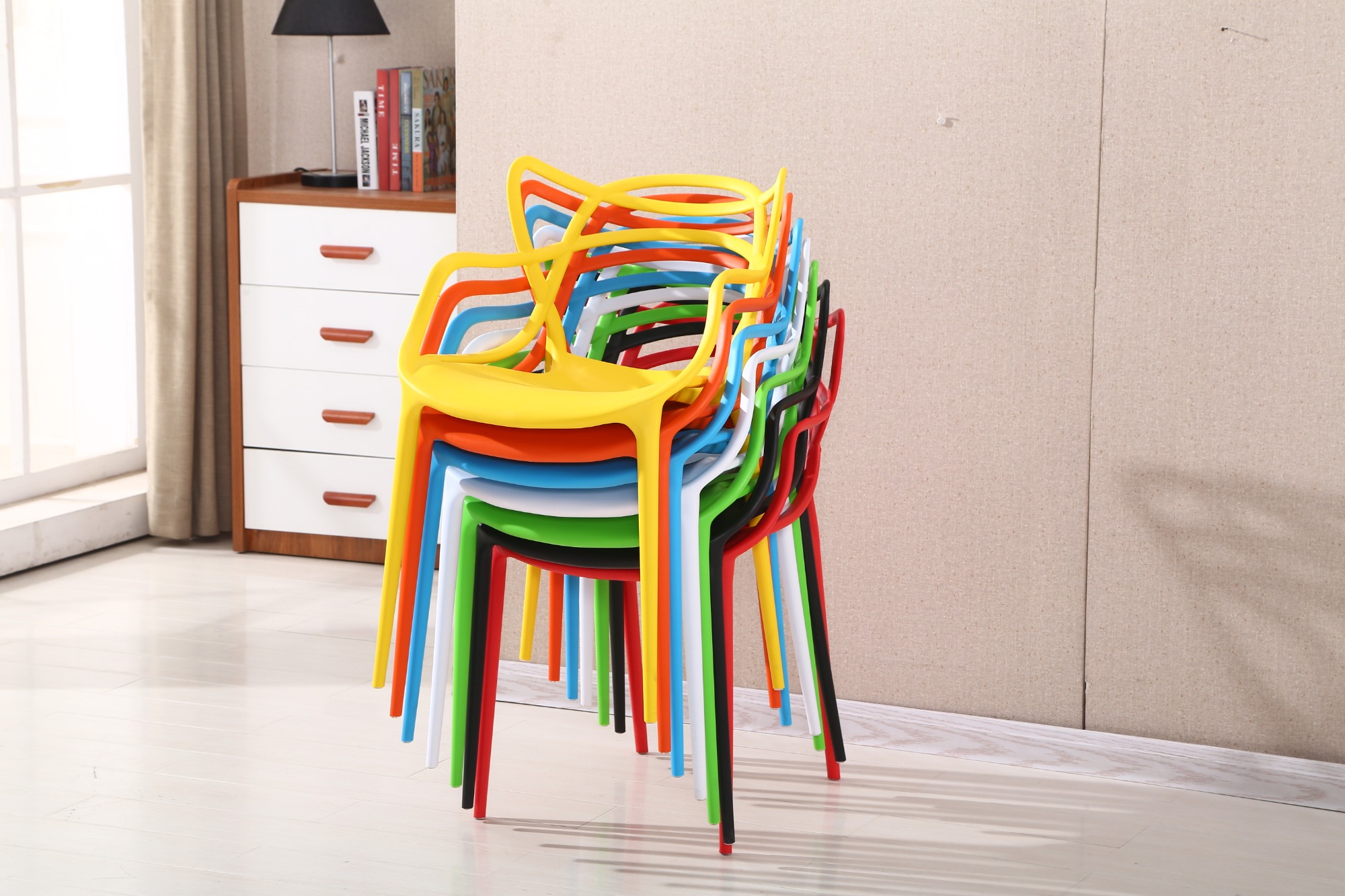 colorfulr plastic chair with cat ear design