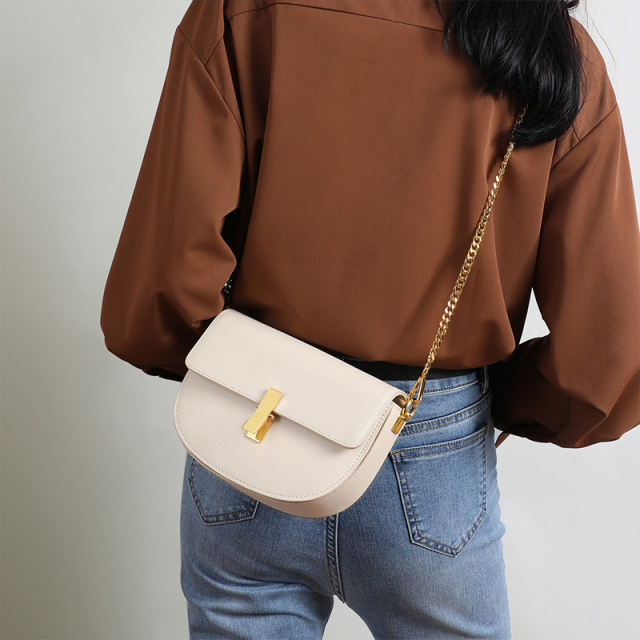 Street trend single shoulder saddle bag