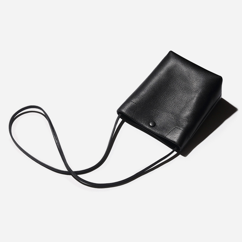 Bucket bag