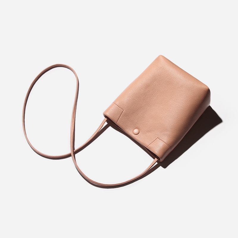 Bucket bag