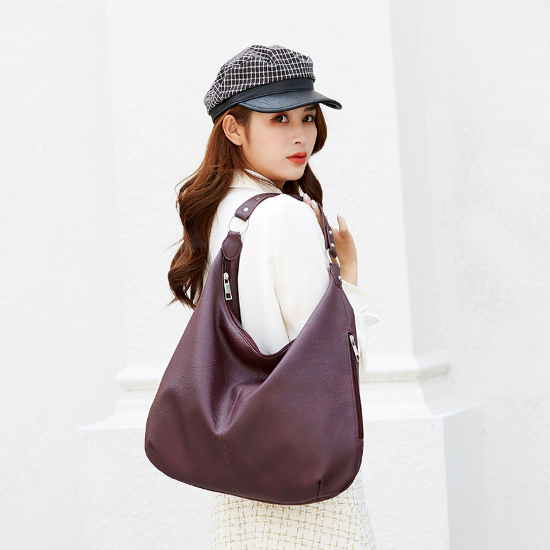 Vintage shoulder bag