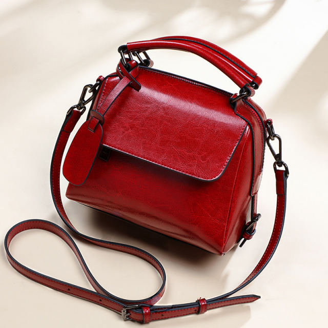 Fashion oil wax leather shoulder bag