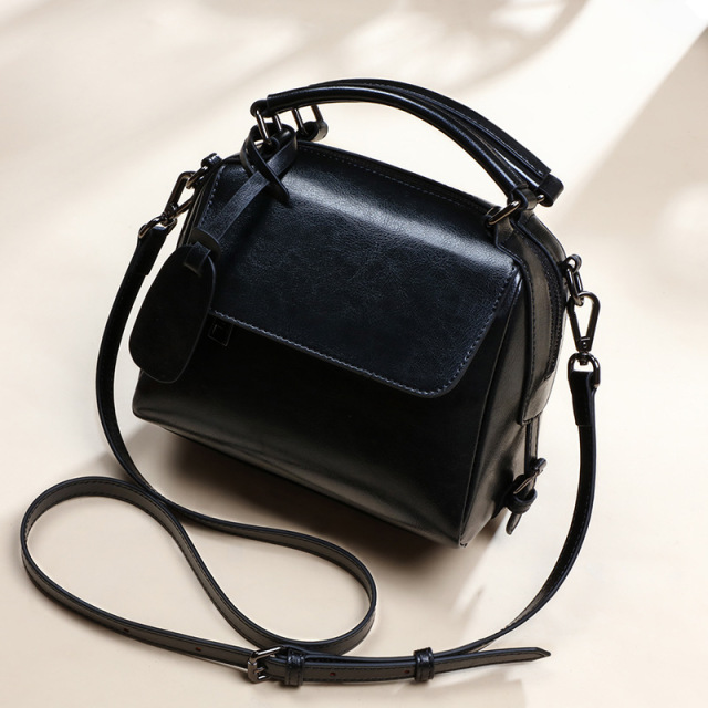 Fashion oil wax leather shoulder bag