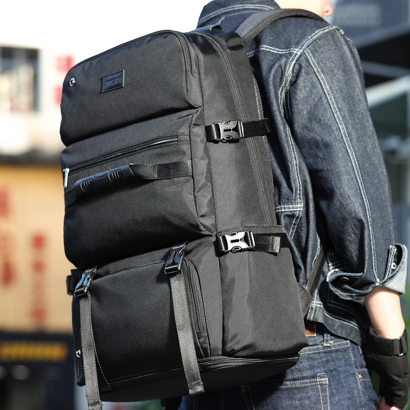 Large capacity travel backpack