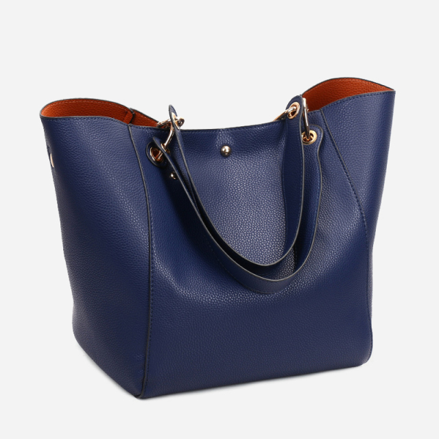 Large capacity magnetic buckle tote bag