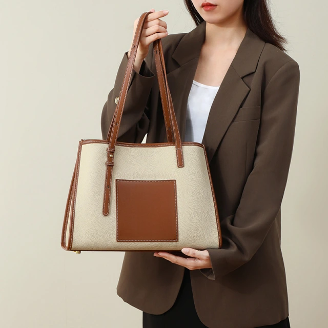 Niche fashion tote bag