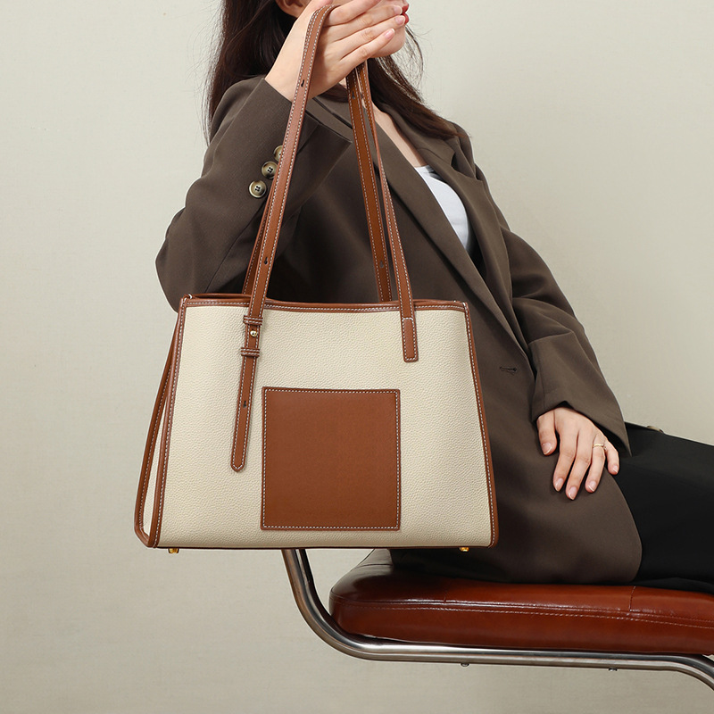 Niche fashion tote bag