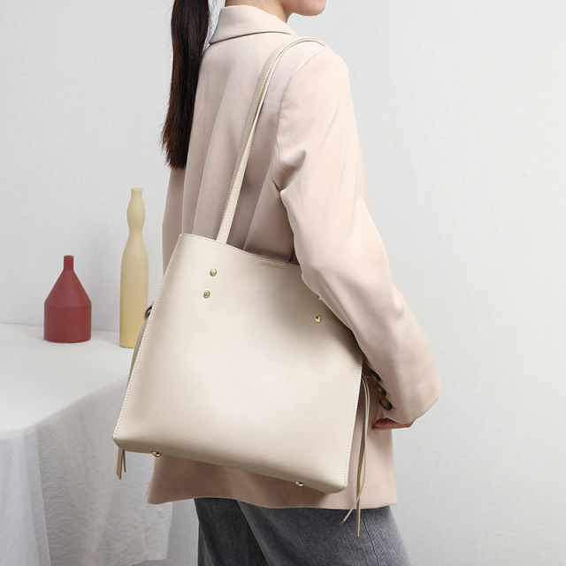 The new hundred bucket bag