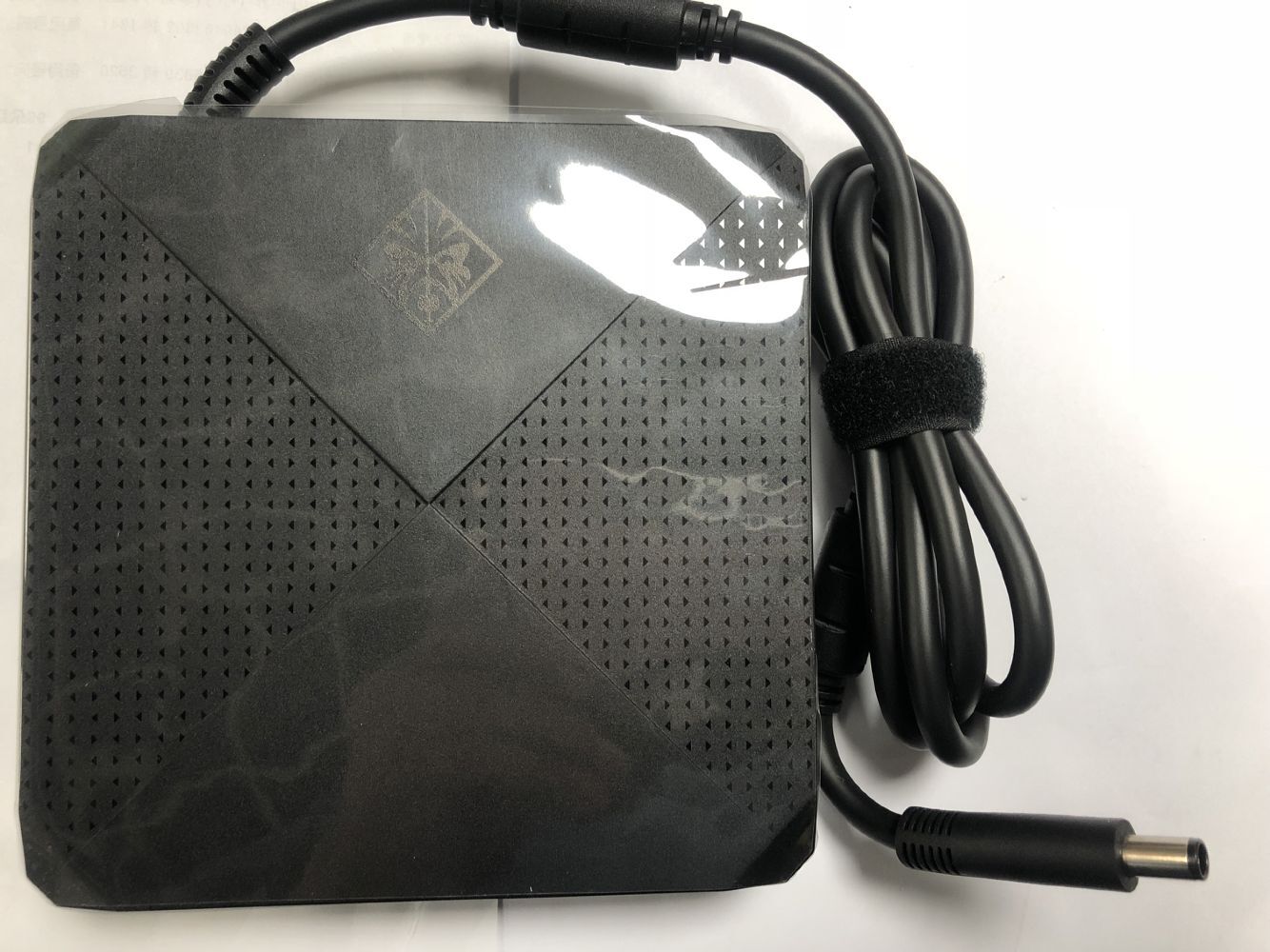 19.5V 16.92A 330W TPC-DA60 7.4mm Pin AC Adapter For HP Omen X Laptop 918607-013 Laptop Original