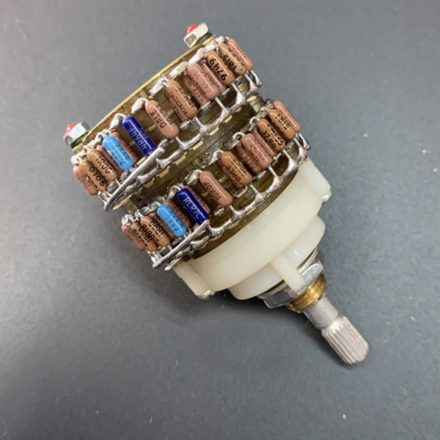 1pc 2 channels 10K 50K 100K 4 Pole 4X24 Step rotary switch volume Attenuator Potentiome​ter rotary switch with DALE Resistor peduncular shaft