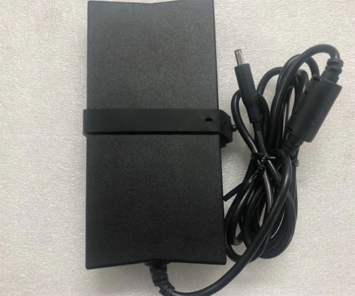 DELL 130W 19.5V 6.7A AC Power Charger Laptop Adapter JU012 DA130PE1-00 ADP-130DB B WRHKW VJCH5