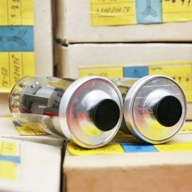 New old stock RY‑50 (FU‑50 / GY‑50) FU50 Soviet Vacuum Tube Audio Power Amplifier Tube