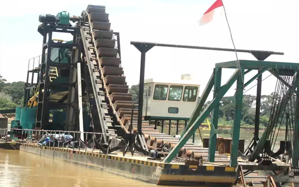 Gold Mining Dredger