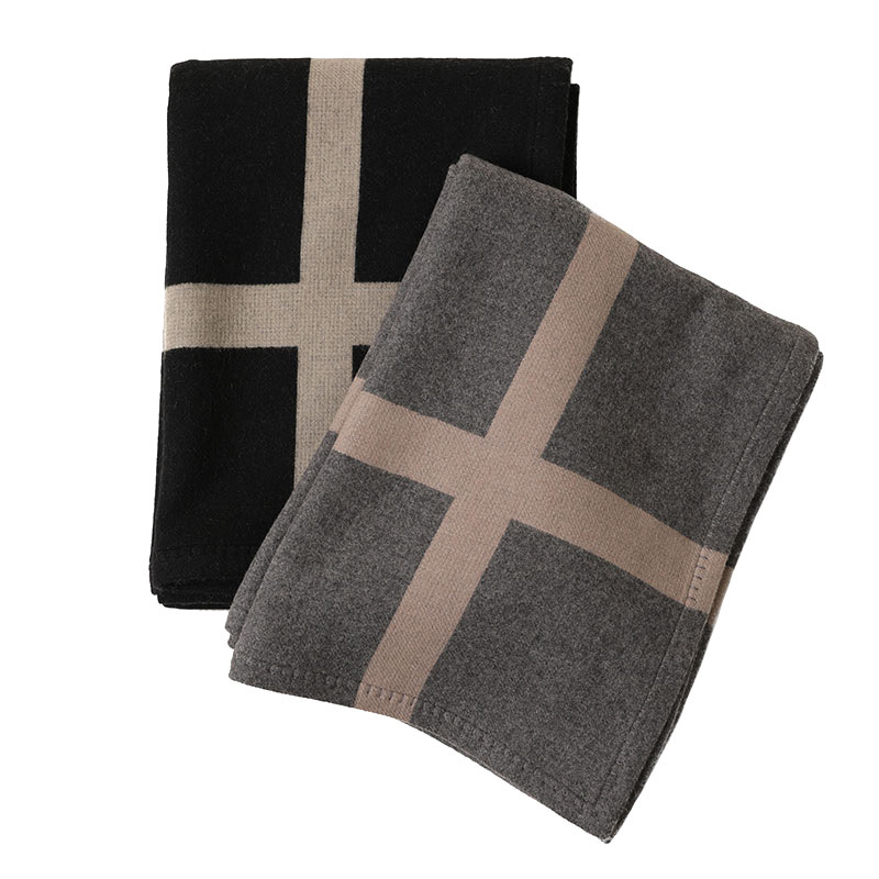 Checked Wool & Cashmere Blended Blanket