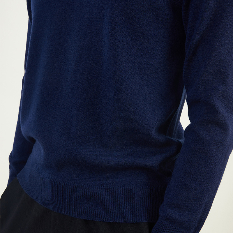 Round Neck Cashmere Sweater