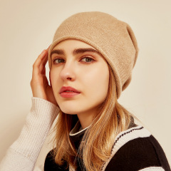 Classic Cashmere Slouchy beanie