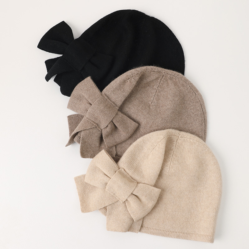 Retro Bow Tie Cashmere Beanie