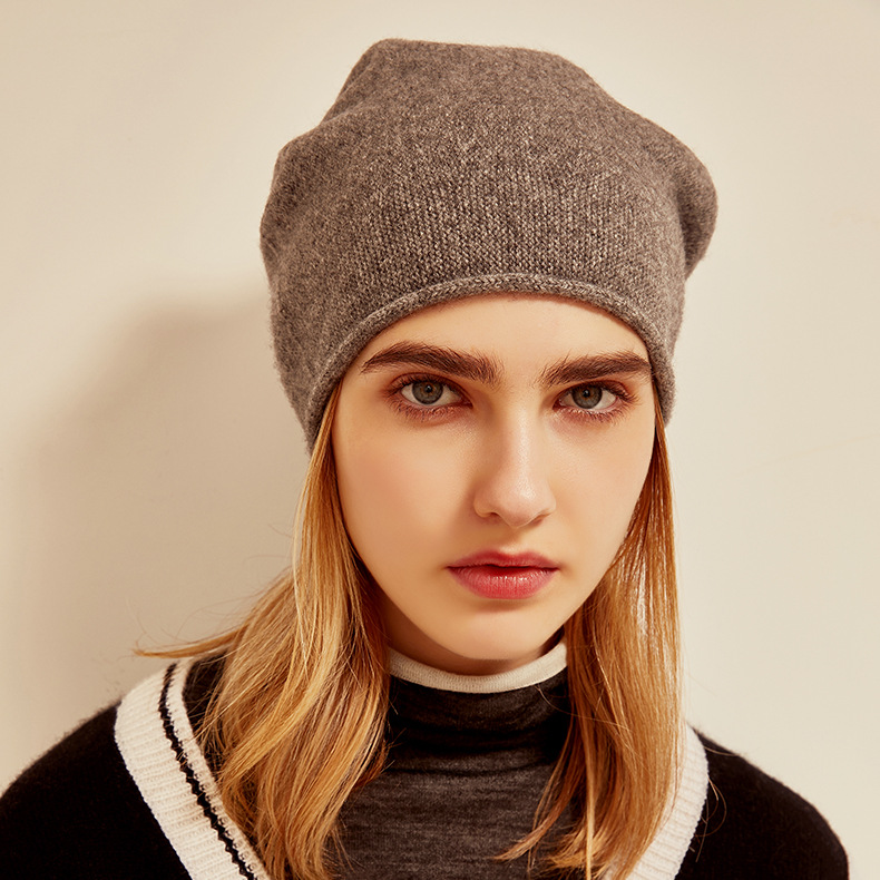 Classic Cashmere Slouchy beanie