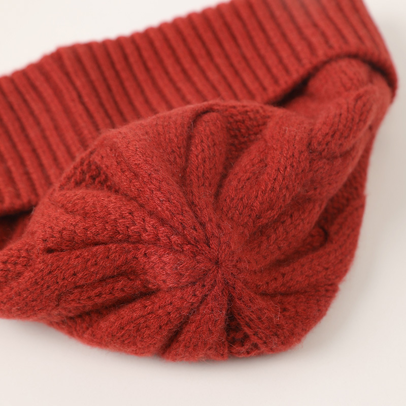 Cable Knit Cashmere Skullcap