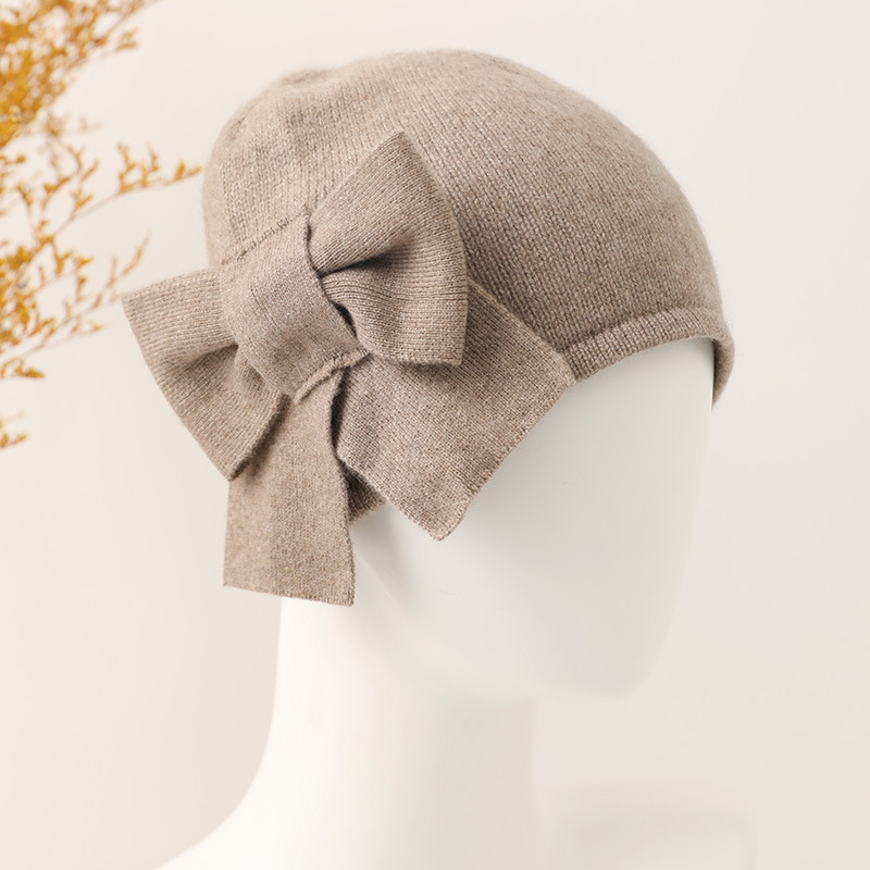 Retro Bow Tie Cashmere Beanie