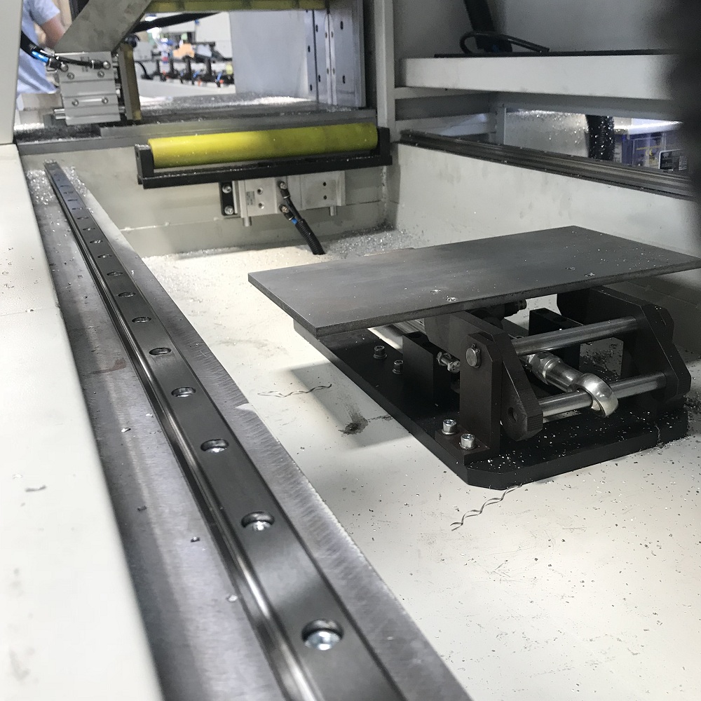 CNC Automatic Cutting Saw For Aluminum Profile