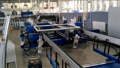Ligne de production de sertissage de coin à quatre têtes CNC