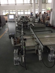 Ligne de production de sertissage de coin à quatre têtes CNC