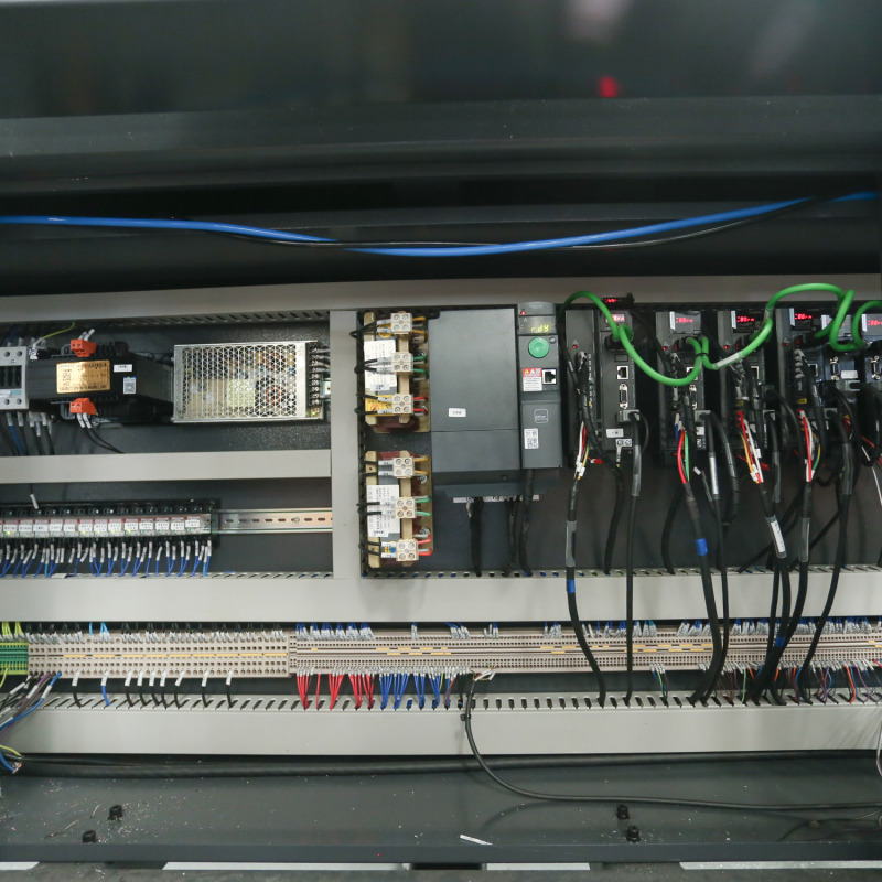 High-Speed CNC Milling and Drilling Center