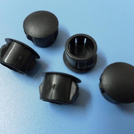 Plastic stopper plugging