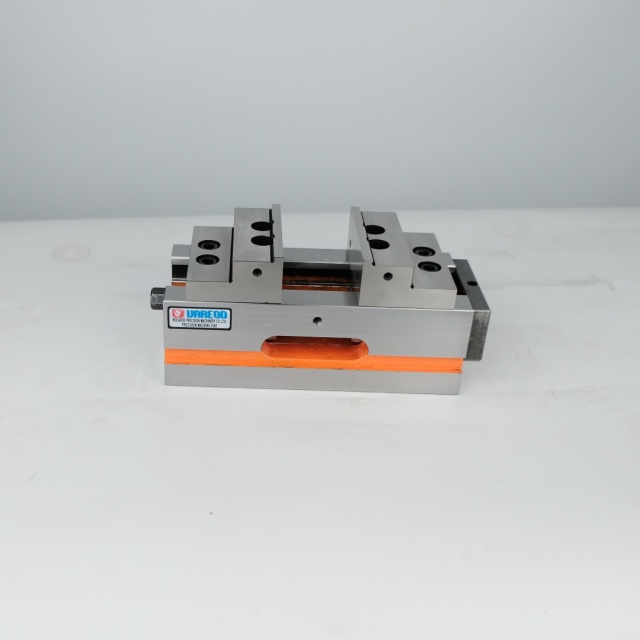 NUMOBAMS CSV Self-Centering Series Vise