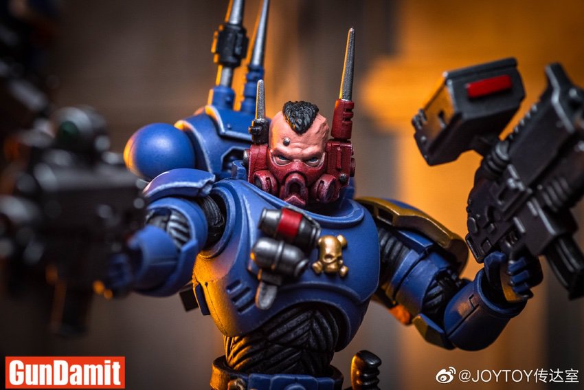 Joytoy Warhammer 40K Ultramarines Infiltrators - Action Figure 1/18 - Merchandising Ufficiale