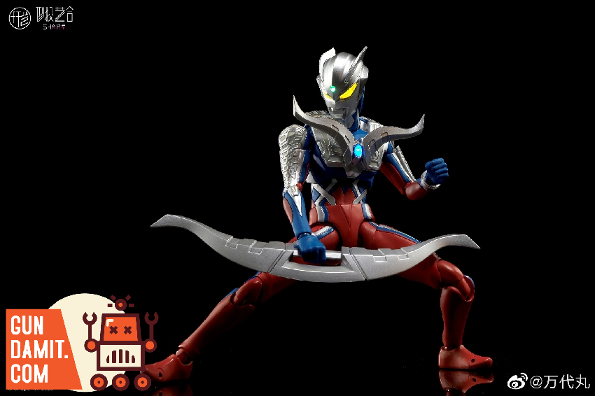 最終値下げCCSTOYSULTRAMAN ZERO 可動フィギュア s-l400.jpg