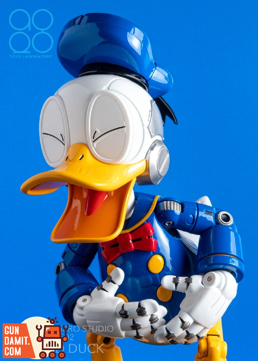 Blitzway 5PRO CA-10502 Donald Duck Carbotix Figure | GunDamit.com