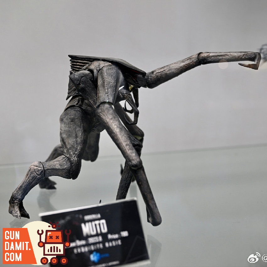 HIYA TOYS MUTO ムートー Amazon.com: Hiya Toys Godzilla (2014) Female MUTO Exquisite