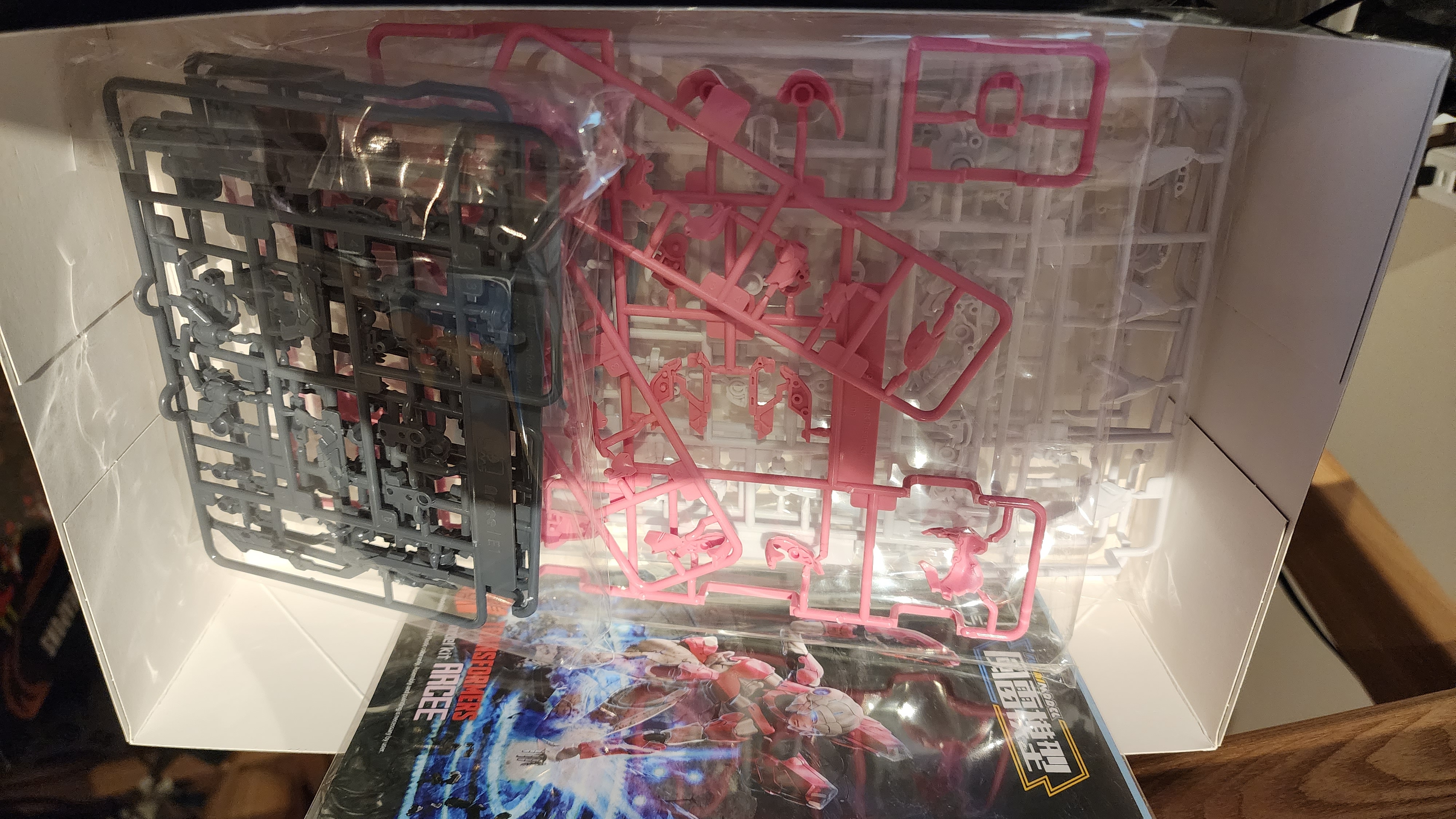 Flame Toys Furai Model Arcee Transformers Model Kit | GunDamit.com