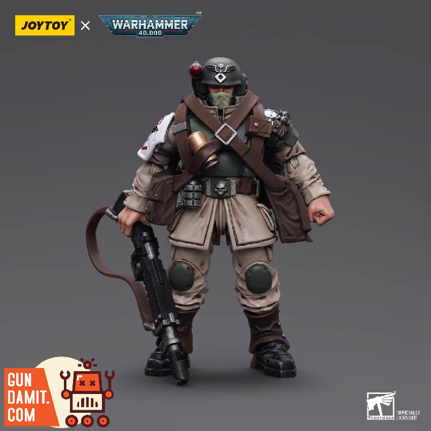 JoyToy Source 1/18 Warhammer 40K Astra Militarum Cadian Command Squad Veteran w/ Medi-pack
