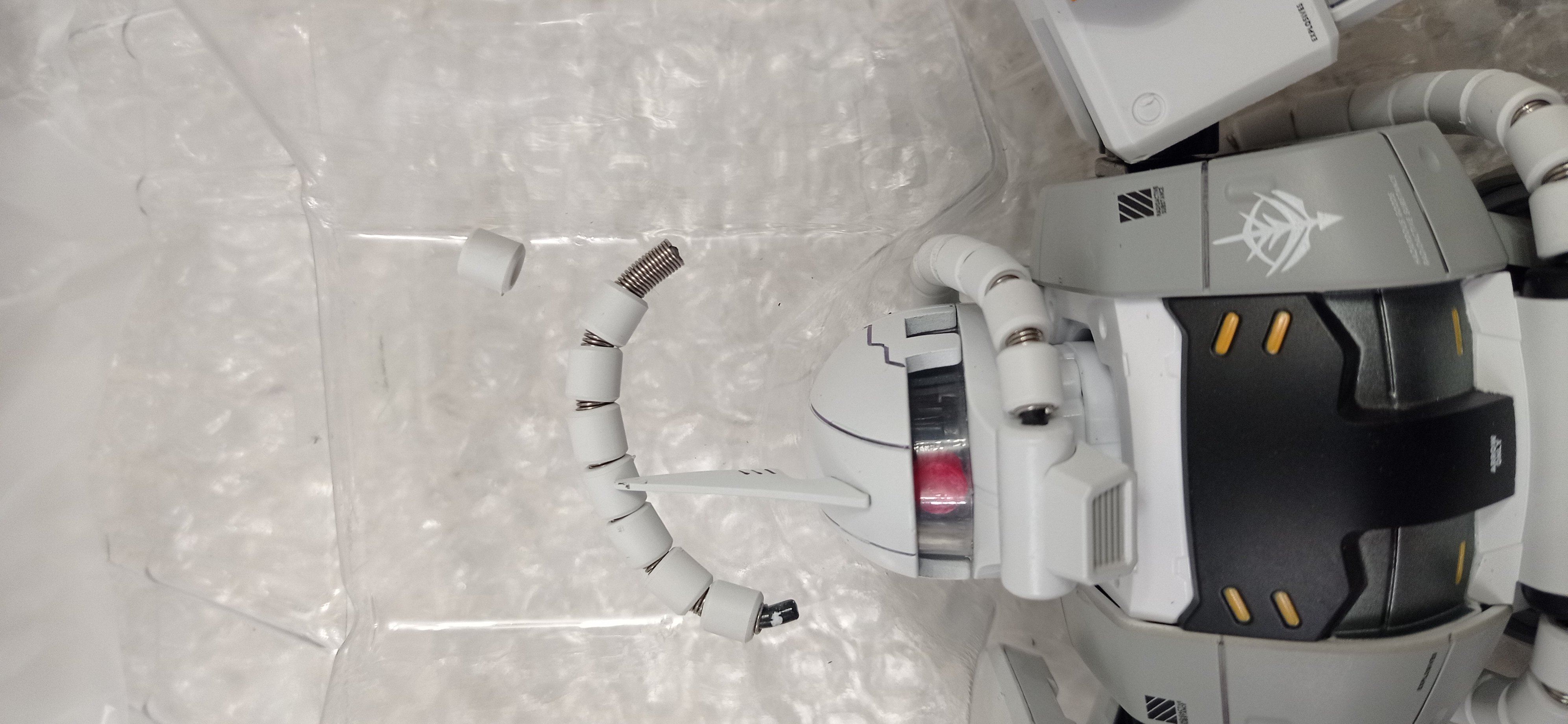 ACE Toys 1/72 ACE-01W MS-06J Zaku II White Version