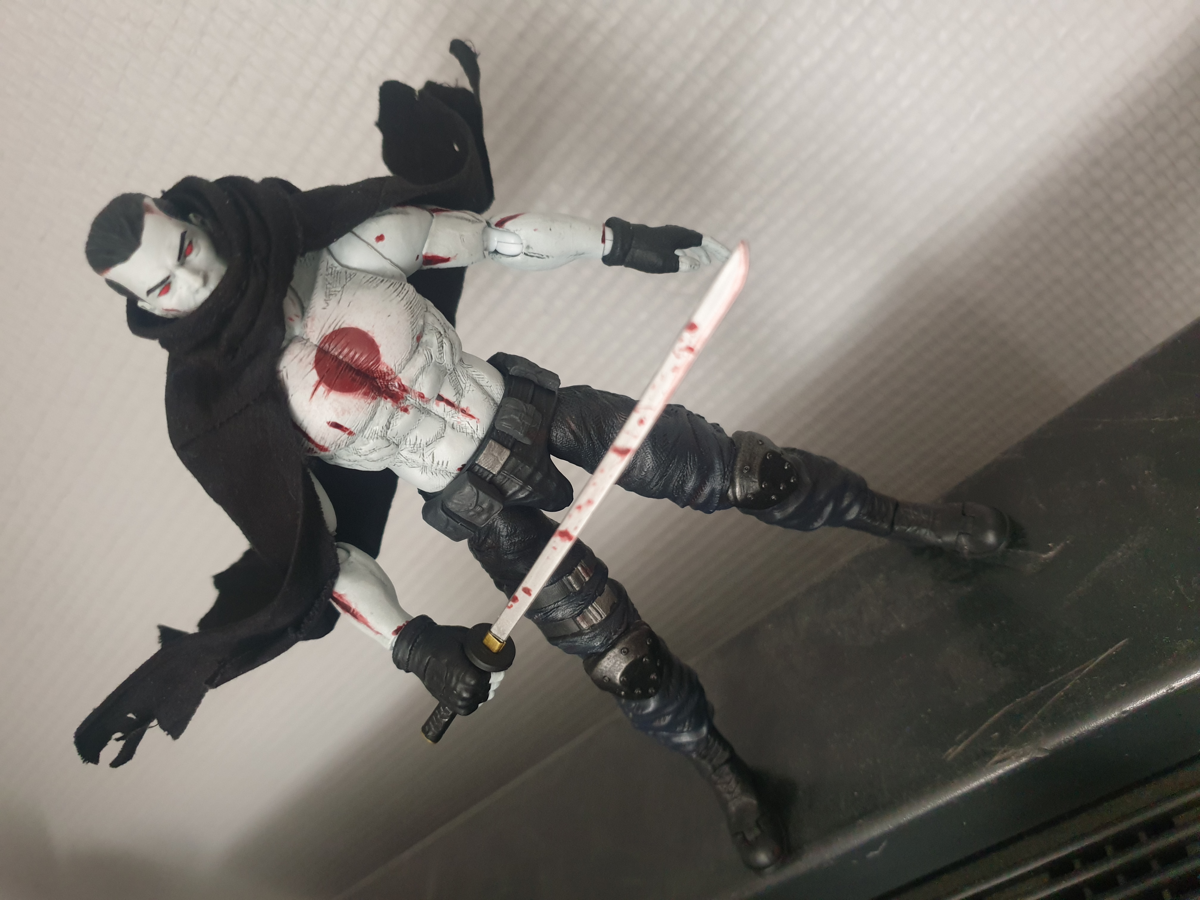 Threezero FigZero S Bloodshot Unleashed Action Figure 1:12 - 15,2 Cm Con Accessori E Mantello In Tessuto - 5
