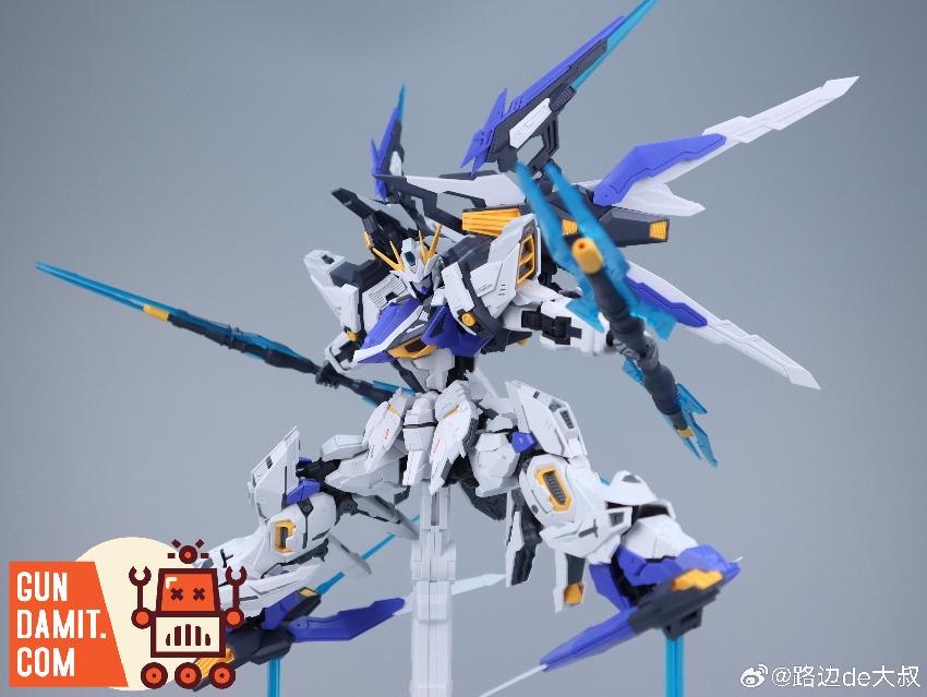 Mecha Core Industry 1/100 MG Charon Model Kit - GunDamit Store