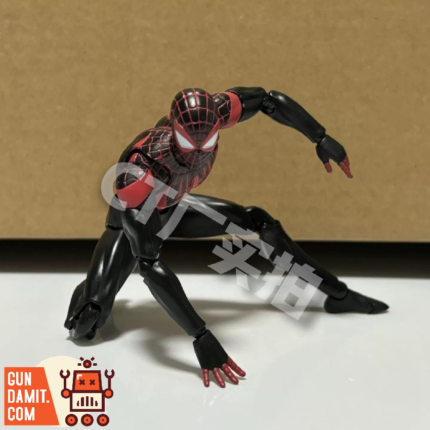 CT Mafex092 Comic Version Spider-Man Miles Morales