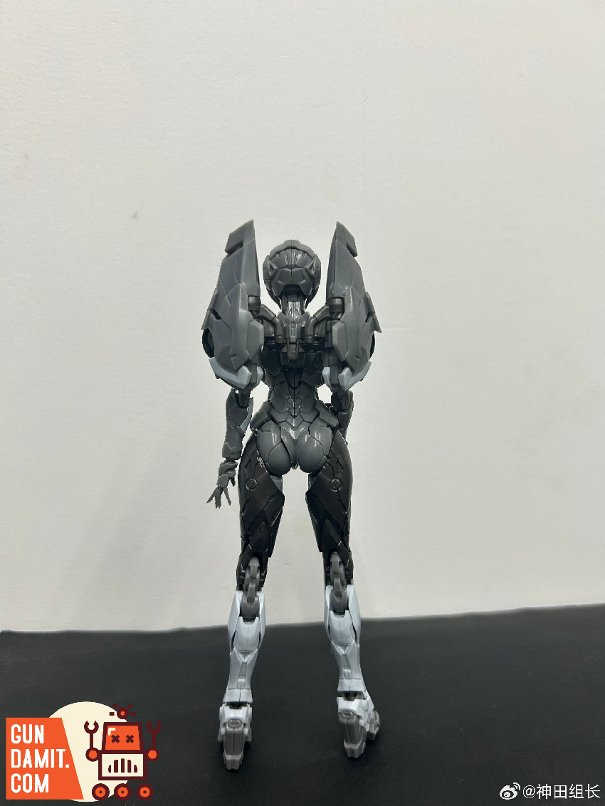 4th Party MD002 Little Cee Model Kit Unpainted Version