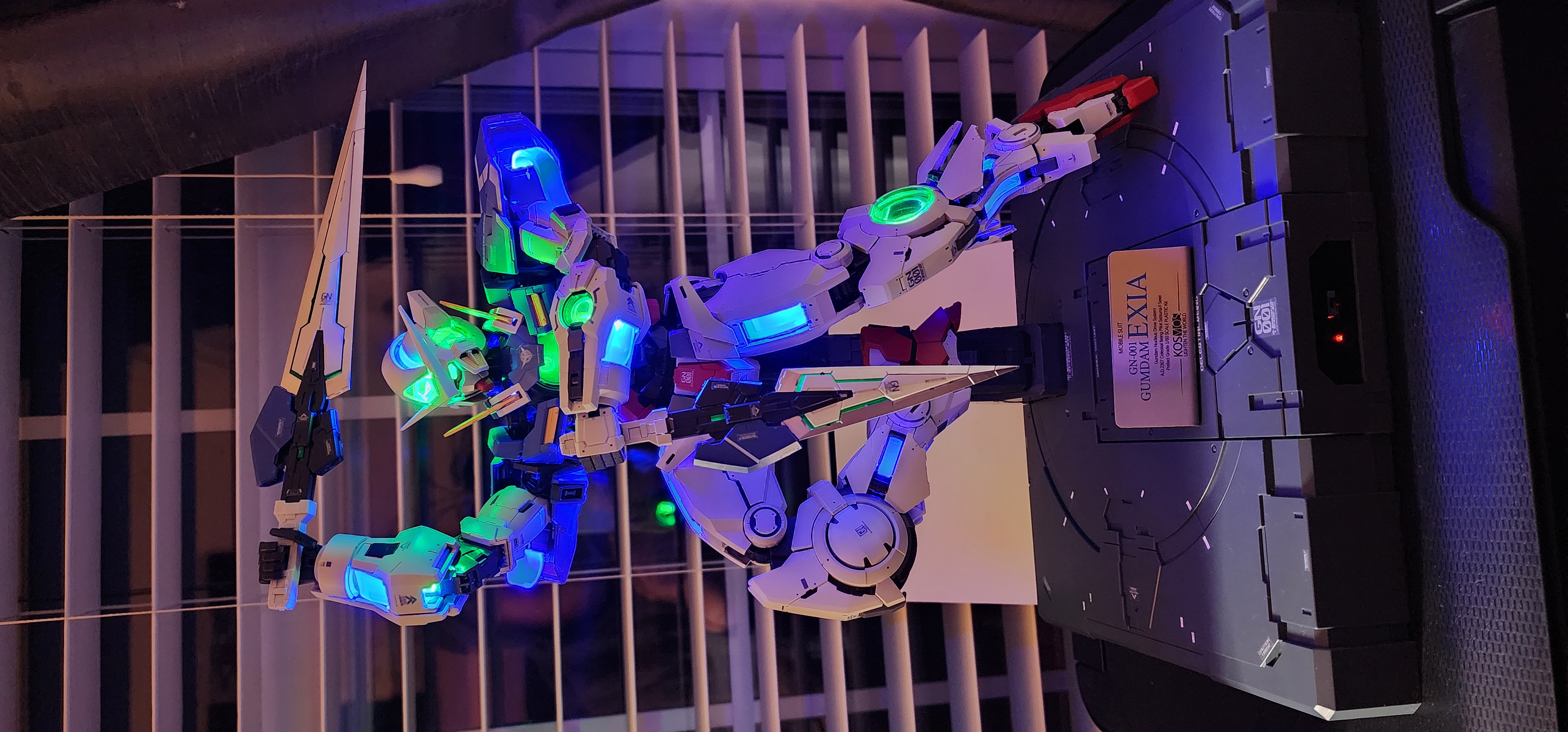 エクシアPG &LEDキット PG エクシア MJH LED キット付き (デカール付きの OOB ビルド) : r/Gunpla