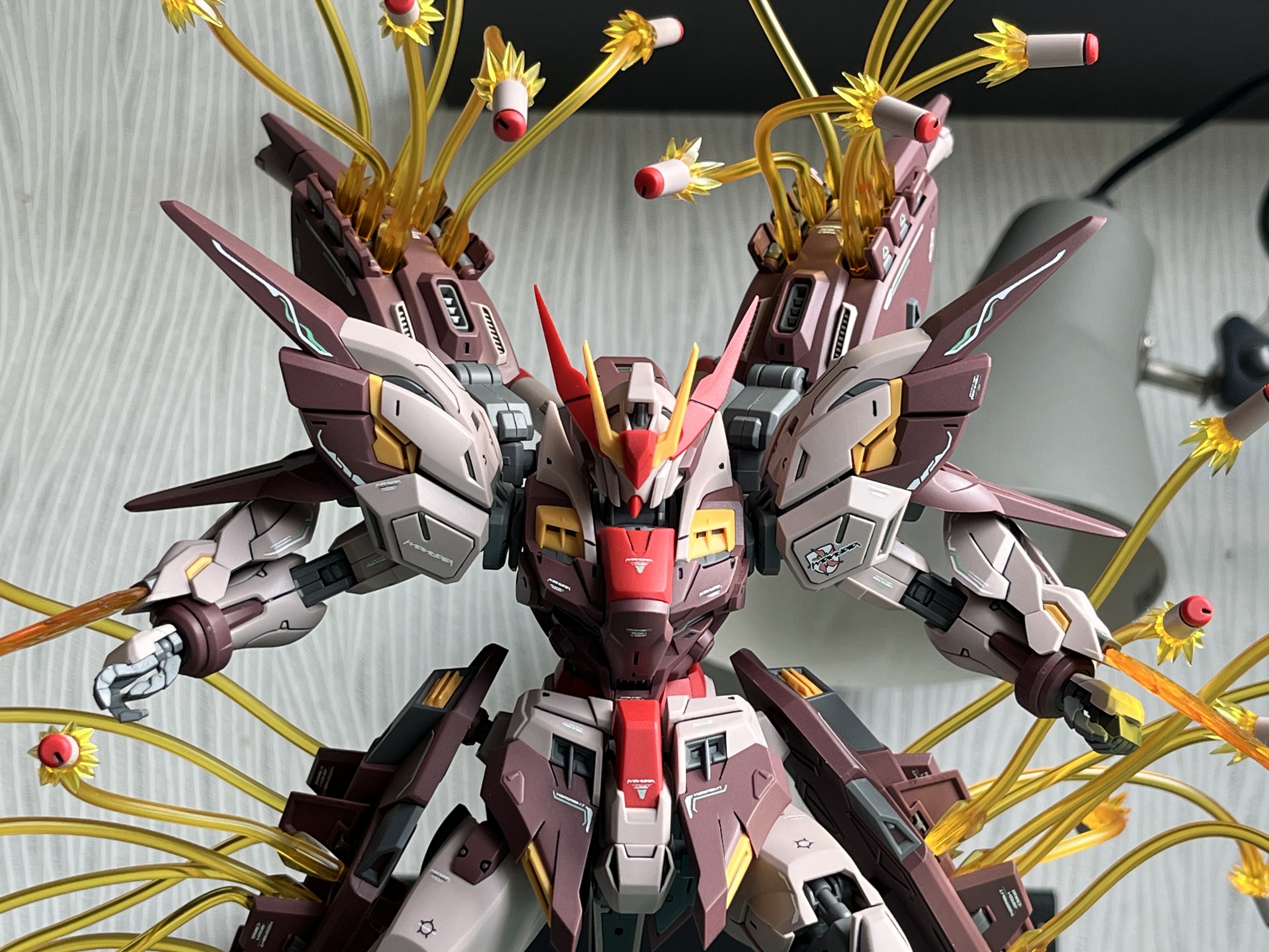 Reviews of Jiangzuoshe X CaesarWorks 1/100 Mandala Model Kit