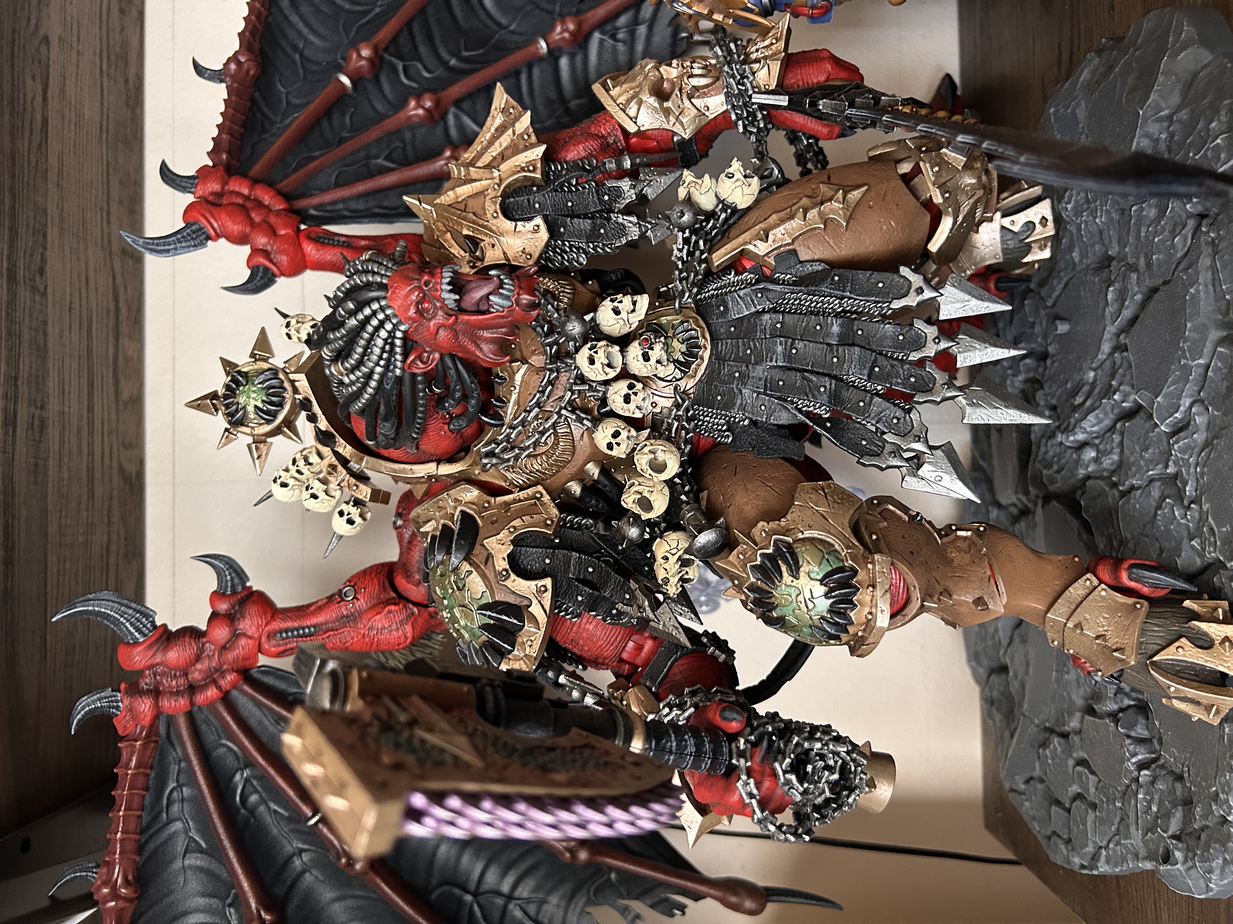 Warhammer 40K World Eaters Angron, Daemon Primarch of Khorne 1/18 Scal