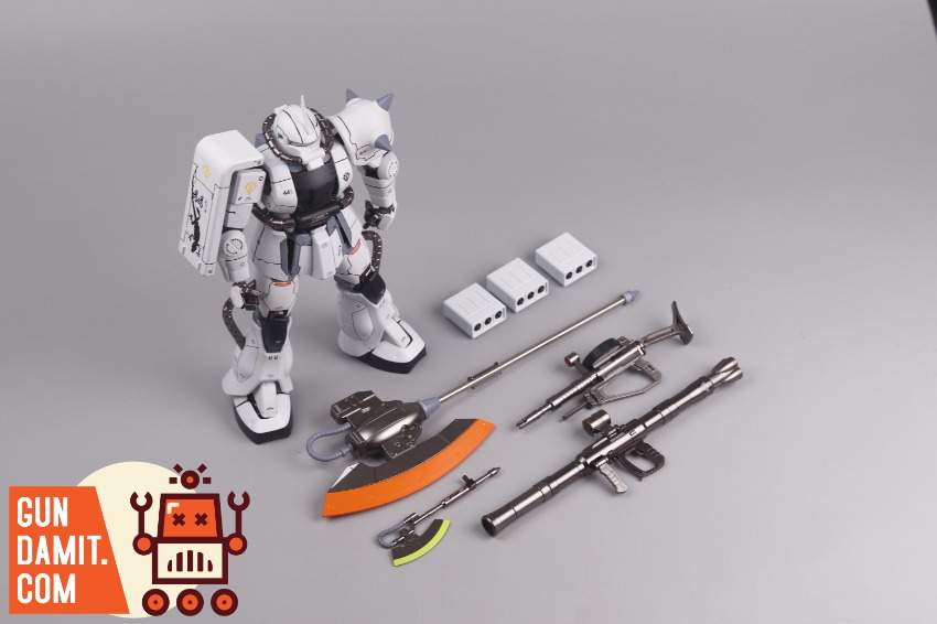 ACE Toys 1/72 Zaku Upgraded White Version Model Kit | GunDamit.com