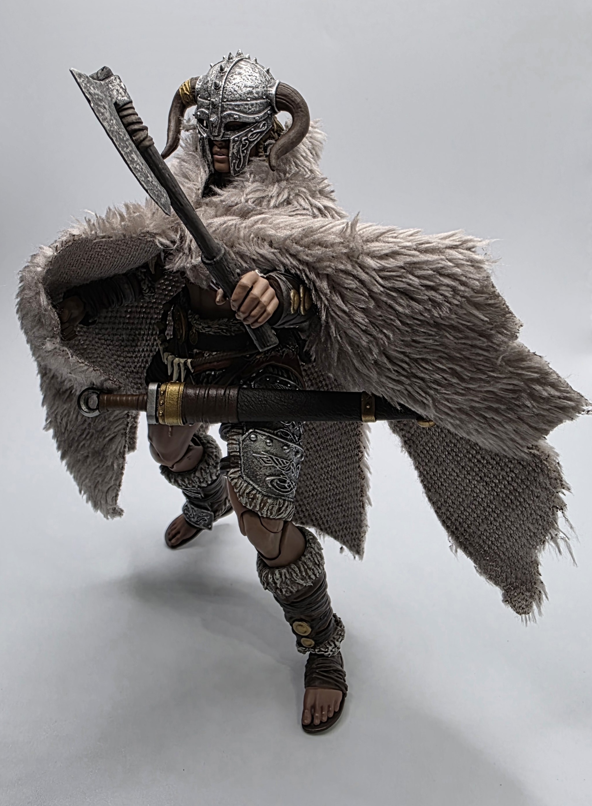Reviews of Xesray Studio 1/12 Combatants Fight Glory Gold Hildr