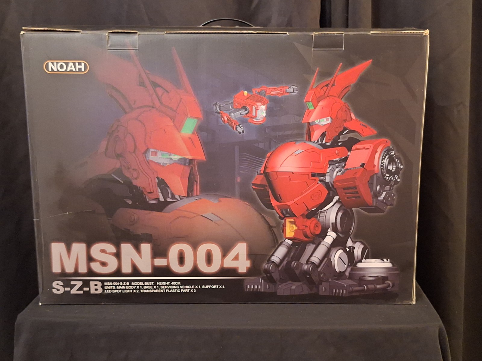 Noah Model 1/35 MSN-04 Sazabi Bust Model Kit Chrome Version