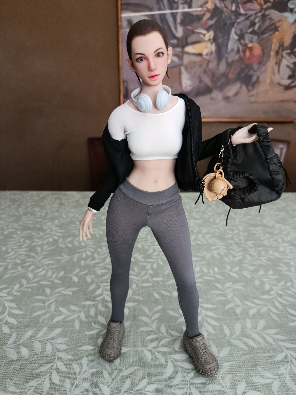 Reviews of Mr.Z Model Studio 1/6 CG002-A City Series City Girl Rui