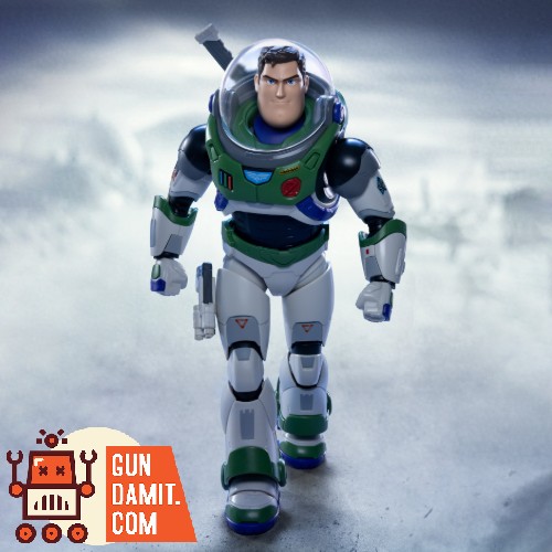 GONG & Pop Mart Lightyear Buzz Lightyear Model Kit | GunDamit.com