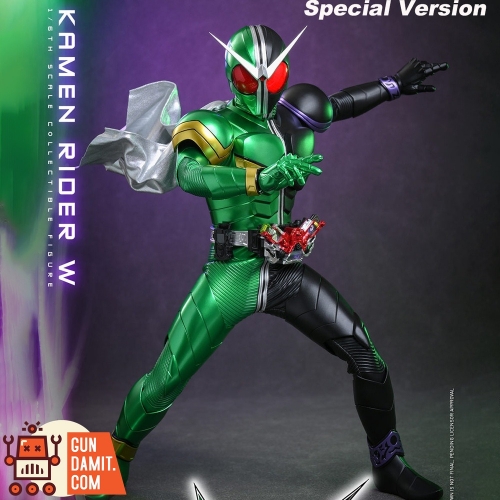 Hot Toys Action Figure | GunGamit